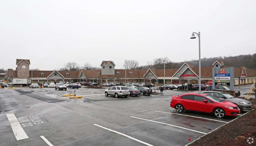 More Photos Of 711-747 Bedford Rd, Bedford Hills Unknown For Lease