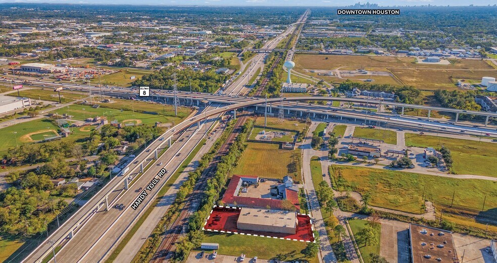 More Photos Of 15458 W Hardy Rd, Houston Warehouse For Lease