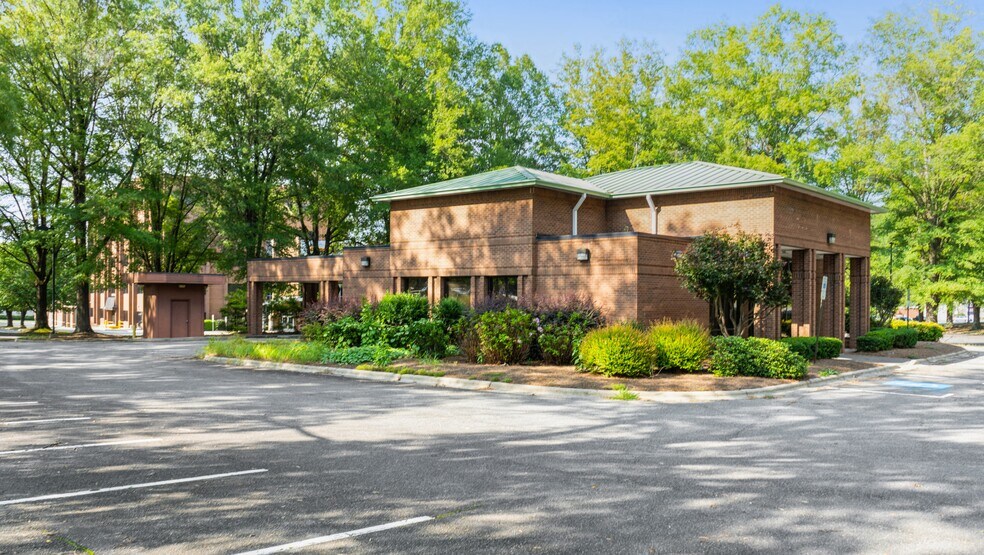 More Photos Of 5610 University Pky, Winston-Salem Bank For Sale