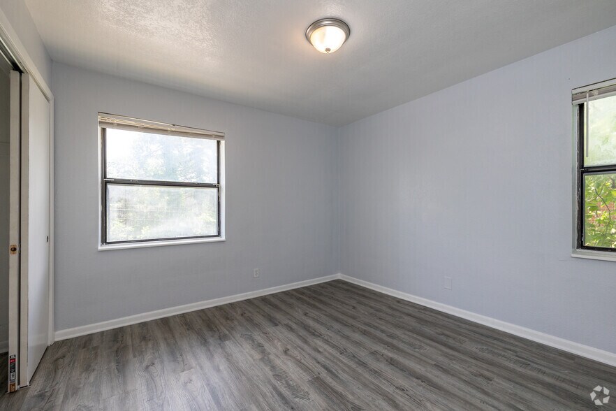 More Photos Of 8208 Troost Ave, Kansas City Apartments For Sale