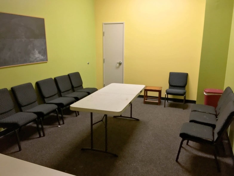 More Photos Of 4315 N Rancho Dr, Las Vegas Loft Creative Space For Lease