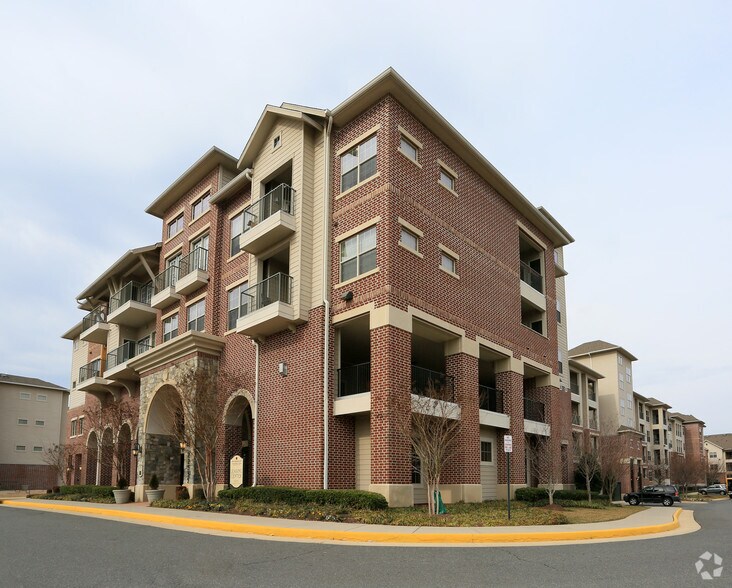 More Photos Of Mooreview Pky @ Loudoun County Pky, Ashburn Unknown For Lease