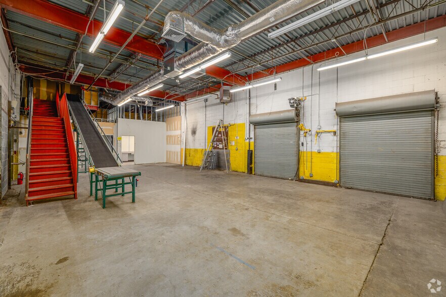 More Photos Of 3391 State Route 27, Franklin Park Storefront For Lease