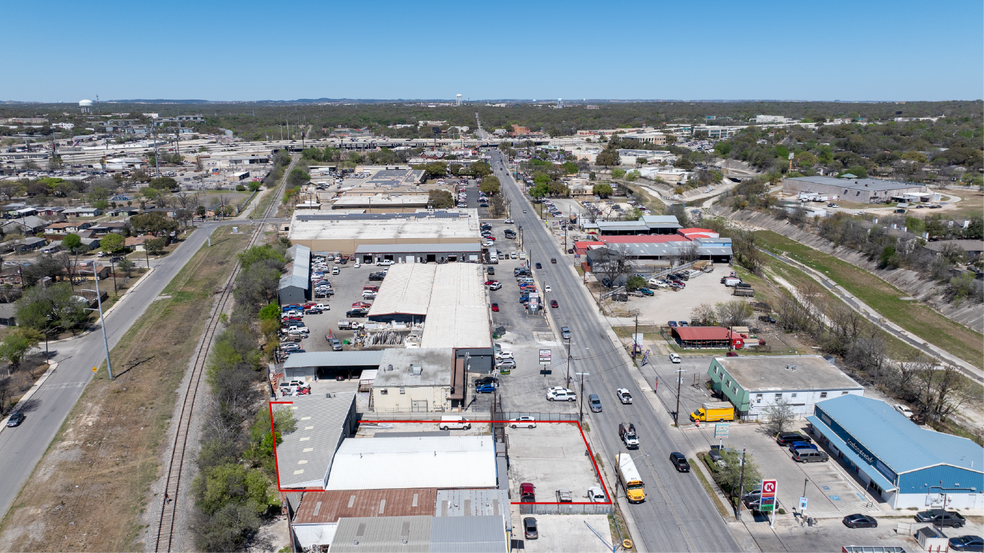 More Photos Of 4803 West Ave, San Antonio Showroom For Lease