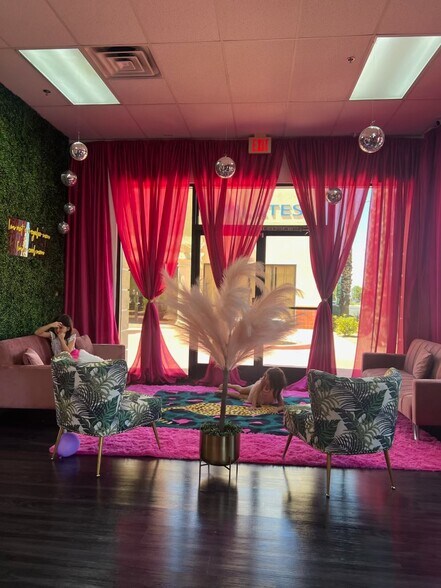 More Photos Of 5463 S Rainbow Blvd, Las Vegas Storefront For Lease