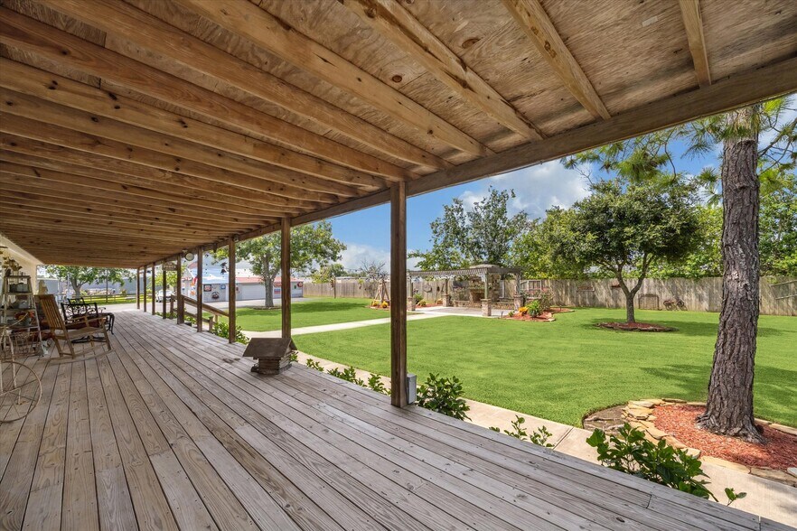 More Photos Of 18232 County Road 127, Pearland Lodge Meeting Hall For Sale