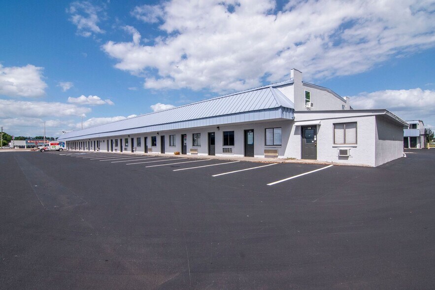 More Photos Of 8340 Ulmerton Rd, Largo Light Distribution For Lease