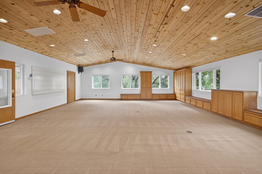 More Photos Of 8815 Tudsbury Rd, Loomis Office For Lease
