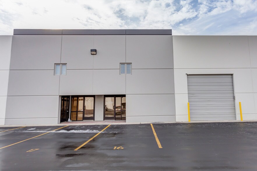 More Photos Of 96 N 1800 W, Lindon Warehouse For Lease