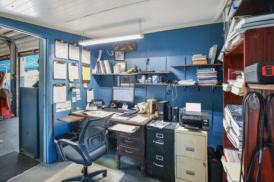 More Photos Of 1320 US Highway 92, Winter Haven Auto Repair For Sale