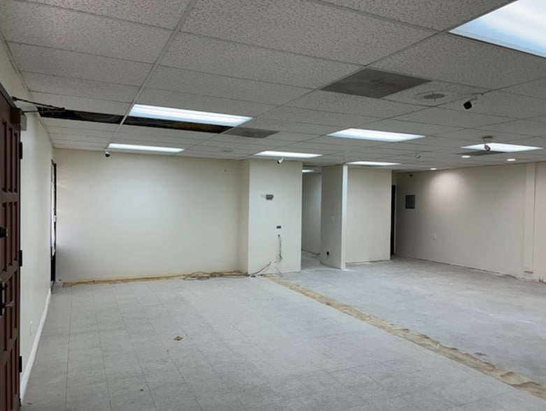 More Photos Of 2412 N Ponderosa Dr, Camarillo Medical For Sale