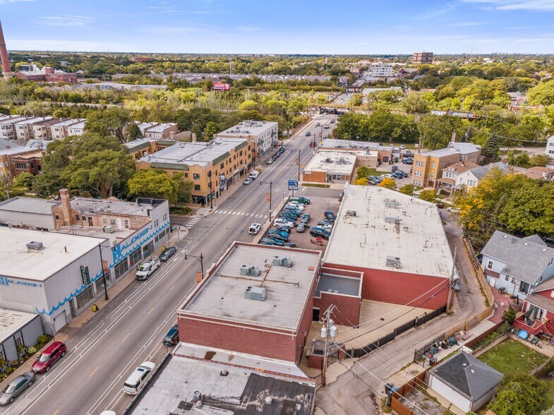 More Photos Of 4650-52 Lawrence, Chicago Office For Sale
