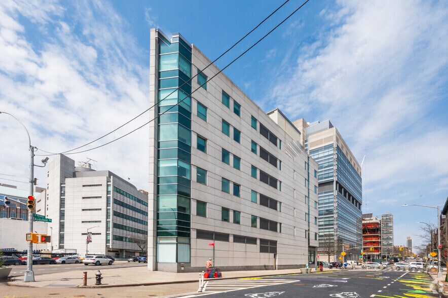 More Photos Of 530 W 166th St, New York Office For Lease