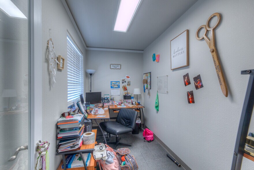 More Photos Of 12 W Dawes Ave, Bixby Office For Sale