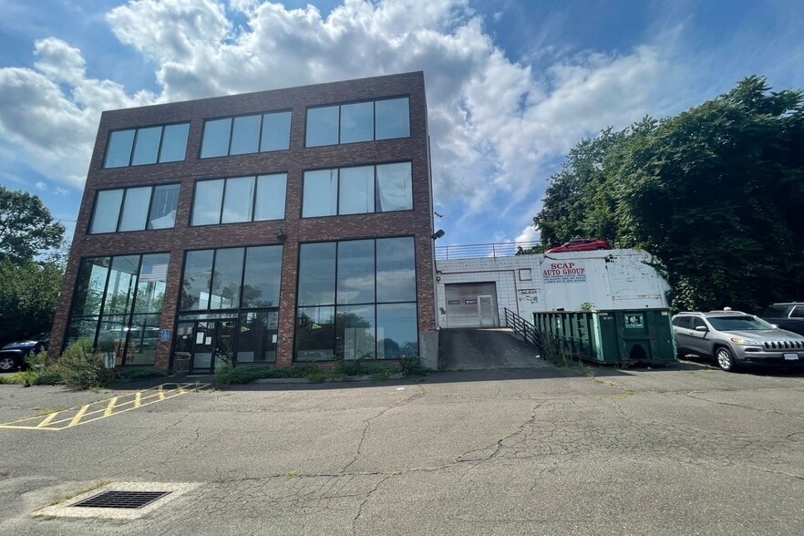 More Photos Of 360 Tunxis Hill Rd, Fairfield Auto Dealership For Sale