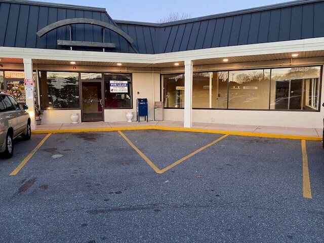 More Photos Of 323 Main St, Saugus Storefront For Lease