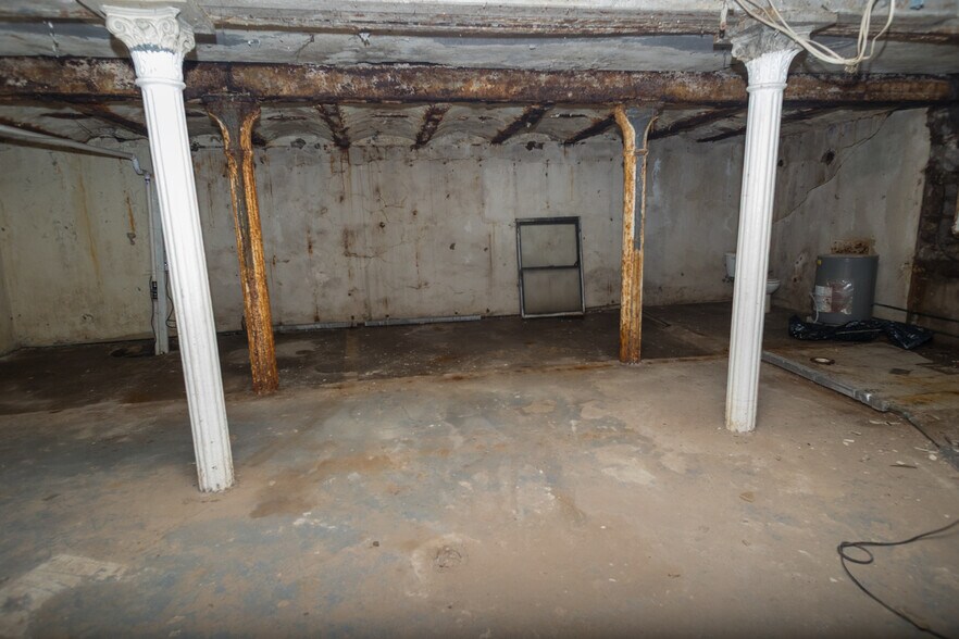 More Photos Of 667 Main Ave, Passaic Office For Sale