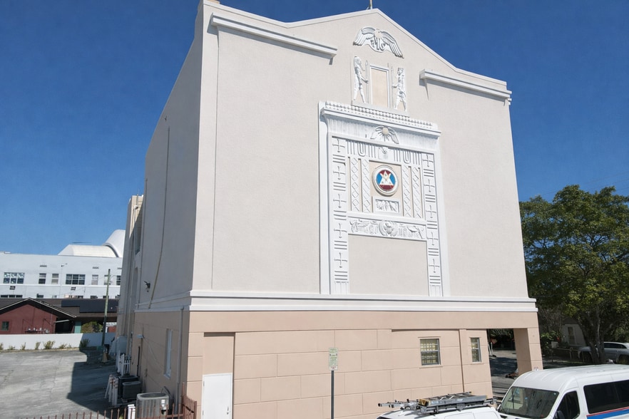 More Photos Of 124 NW 15th Ave, Miami Religious Facility For Sale