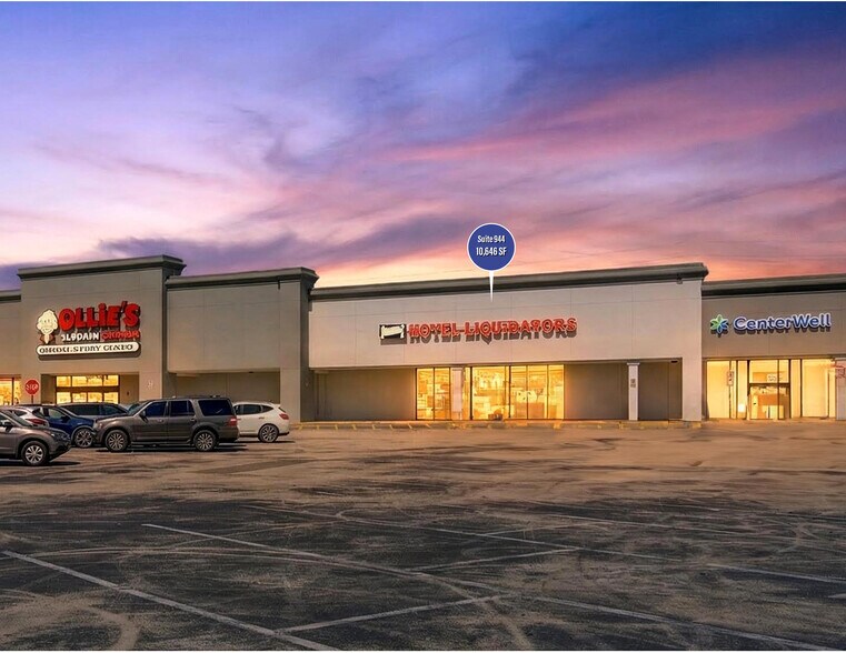 More Photos Of 900-944 E SR-436 Rd, Casselberry Unknown For Lease