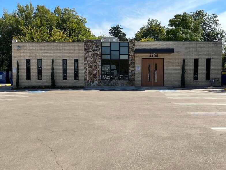 Primary Photo Of 4408 Gaston Ave, Dallas Freestanding For Sale