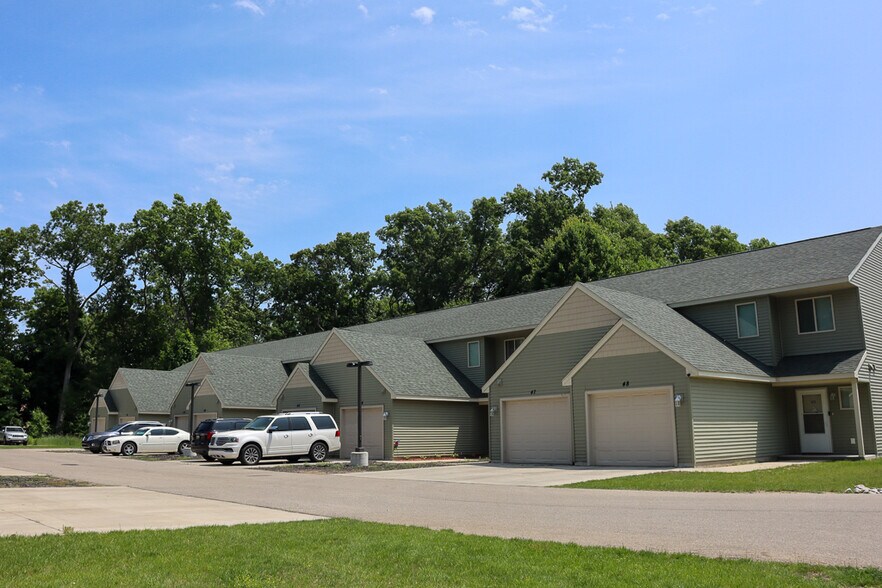 More Photos Of 816 Marquette Ave, Muskegon Apartments For Sale