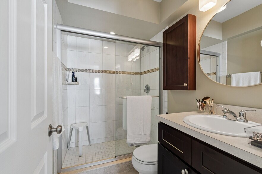 More Photos Of 2307 Bay Blvd, Indian Rocks Beach Apartments For Sale