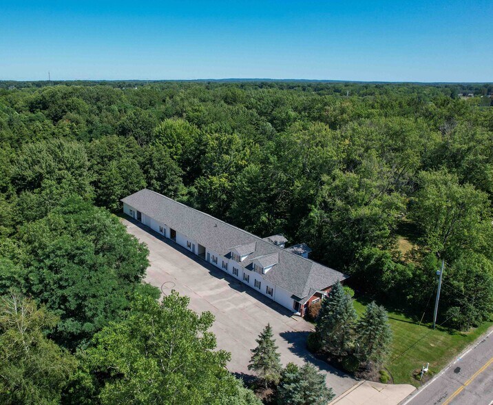More Photos Of 3375 Blackmore Rd, Perry Light Manufacturing For Sale