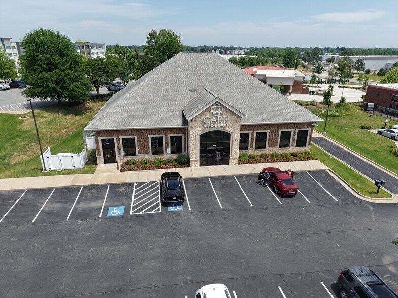 Primary Photo Of 3320 Springhill Dr, North Little Rock Medical For Sale