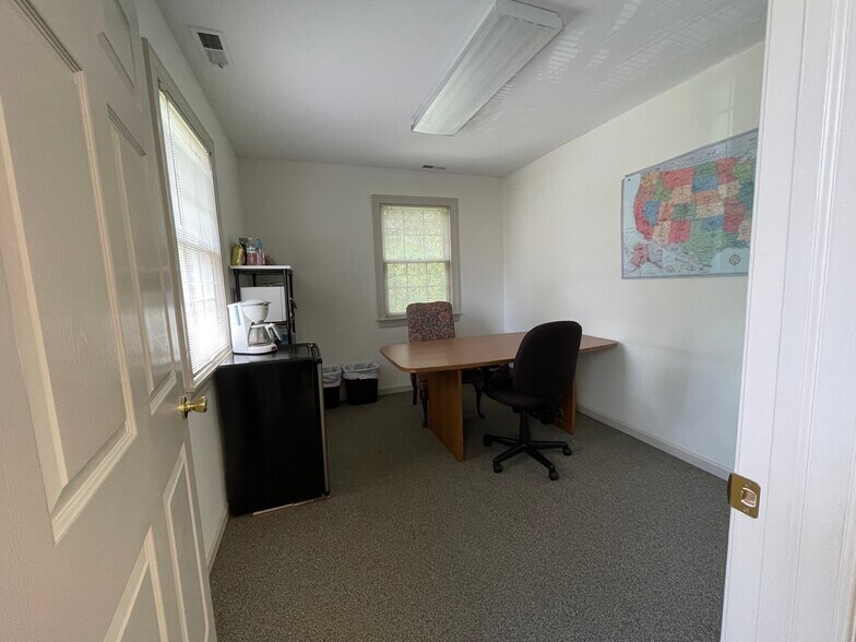 More Photos Of 350 S Main St, Doylestown Office For Lease