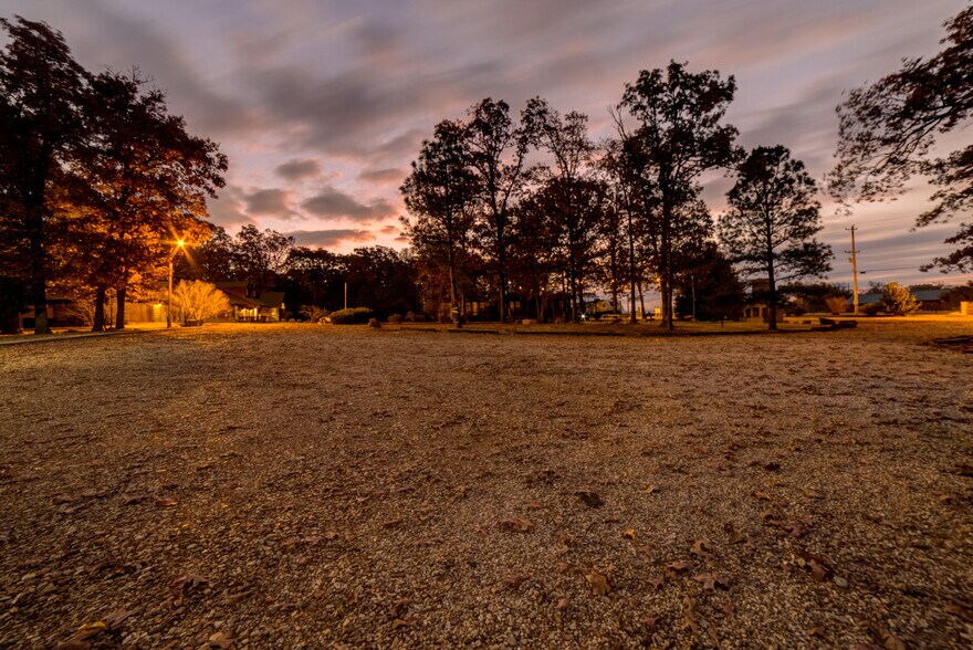 More Photos Of 446724 E 390 Rd, Langley Hotel For Sale