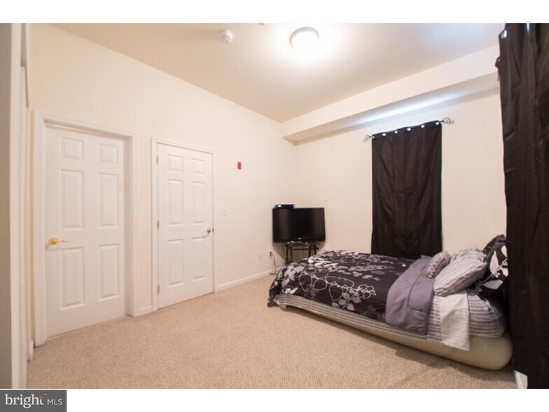 More Photos Of 3301-3303 N 16th St, Philadelphia Apartments For Sale
