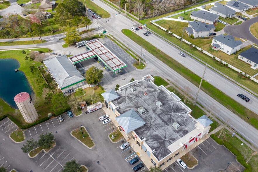 More Photos Of 2219 County Road 220, Middleburg General Retail For Lease