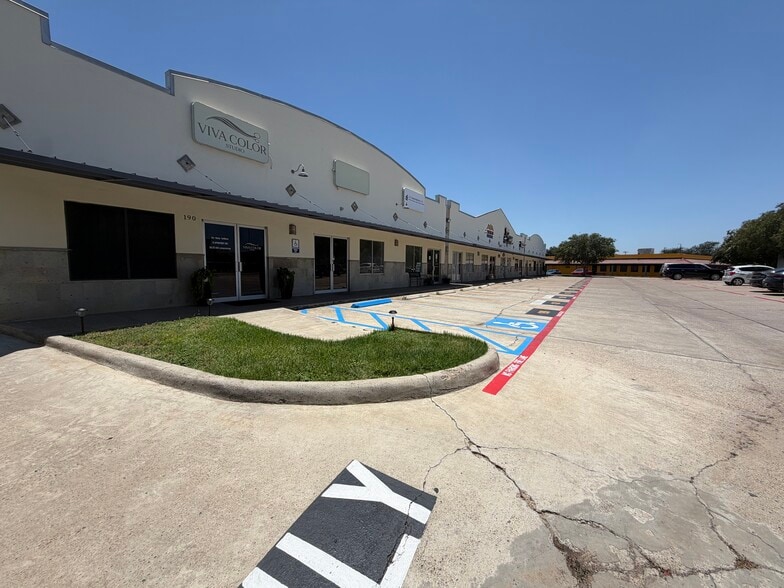 More Photos Of 9803 Sterling Loop, Laredo Storefront Retail Office For Sale