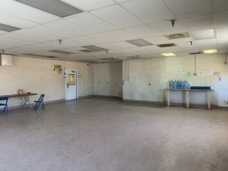 More Photos Of 2222 S East Ave, Fresno Food Processing For Lease