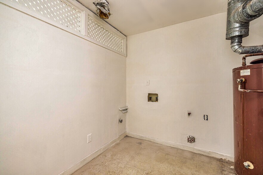 More Photos Of 1469 Wadley Ave, Atlanta Freestanding For Sale