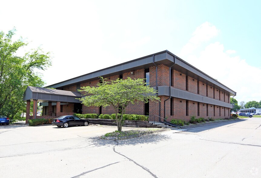 More Photos Of 4685 Merle Hay Rd, Des Moines Office For Lease