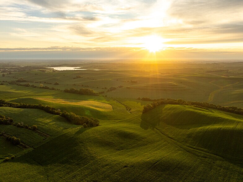 More Photos Of 2027 Nebraska 35, Hubbard Land For Sale