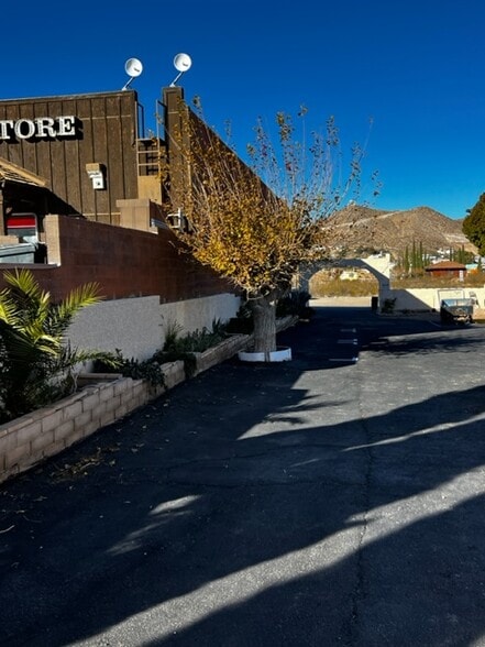 More Photos Of 115 W Gaviland St, Searchlight Hotel For Sale