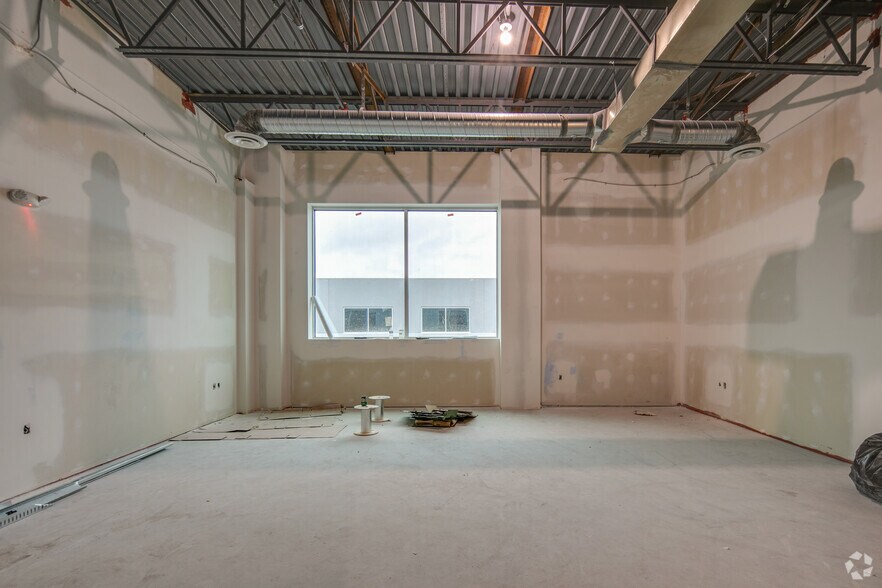 More Photos Of 15315 66 Ave, Surrey Medical For Sale