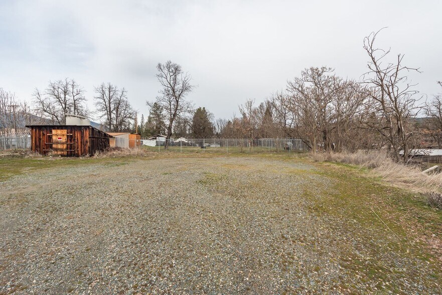 More Photos Of 1081 Main St, Weaverville Fast Food For Sale