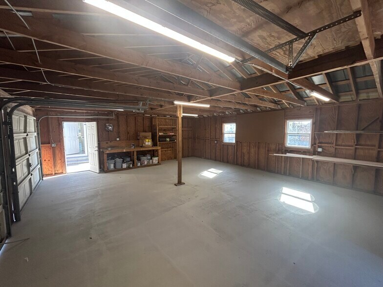 More Photos Of 17A, Moncks Corner General Retail For Sale