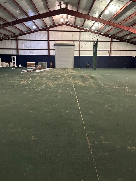 More Photos Of 11 Demedicis Blvd, Warrenville Warehouse For Lease