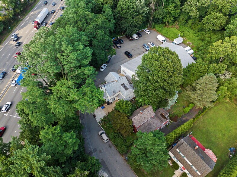 More Photos Of 23 Malcolm St, Morristown Industrial For Sale