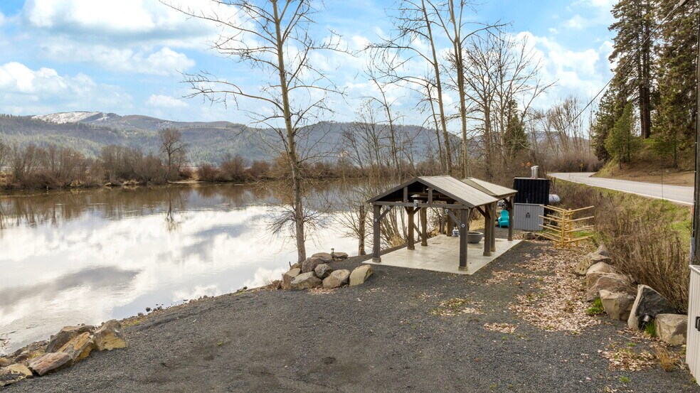 More Photos Of 88840 Highway 3 N, Saint Maries Hotel For Sale