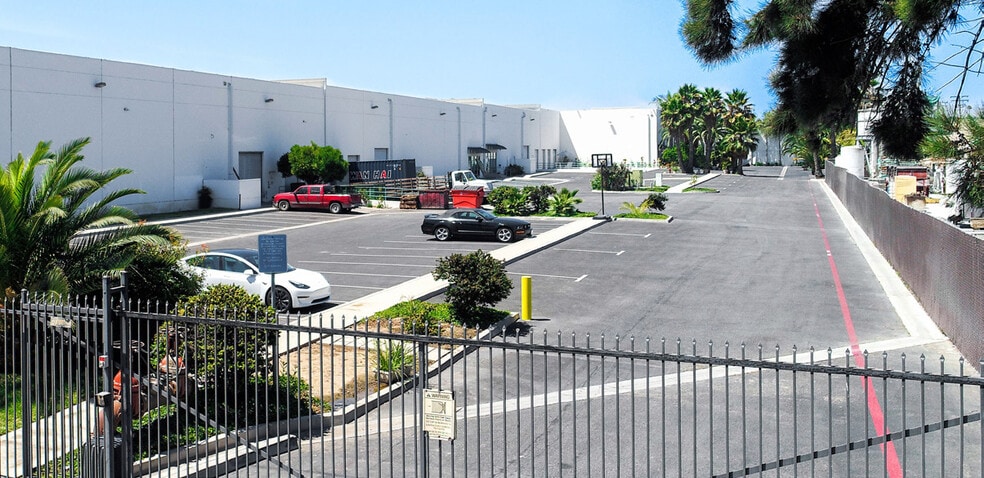 More Photos Of 1495 W 139th St, Gardena Warehouse For Lease