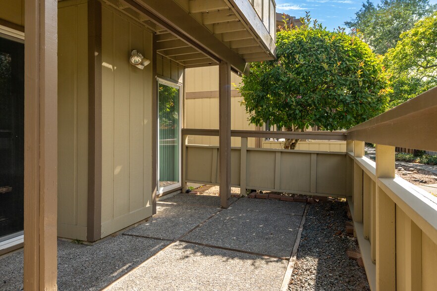 More Photos Of 401 Pine St, Mill Valley Apartments For Sale