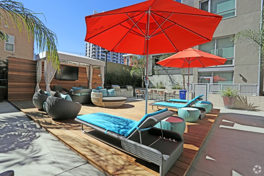 More Photos Of 707-777 G St, San Diego Apartments For Lease