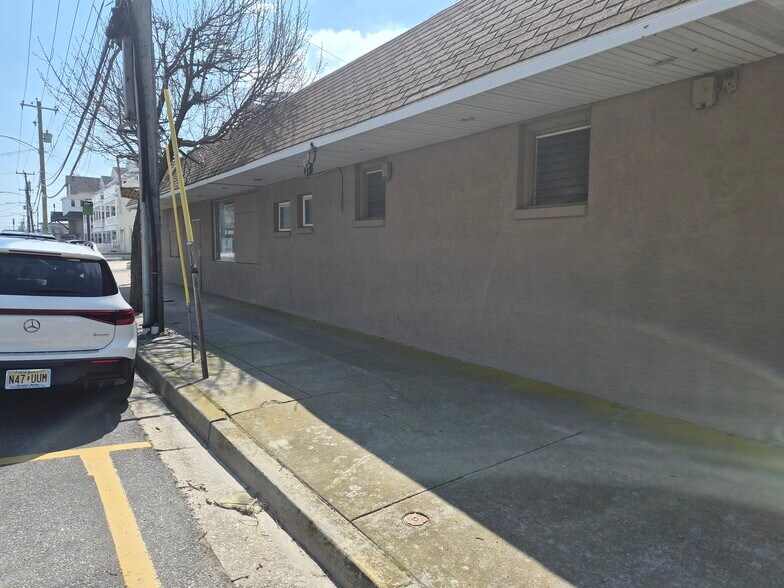 More Photos Of 3701 Pacific Ave, Wildwood Restaurant For Sale
