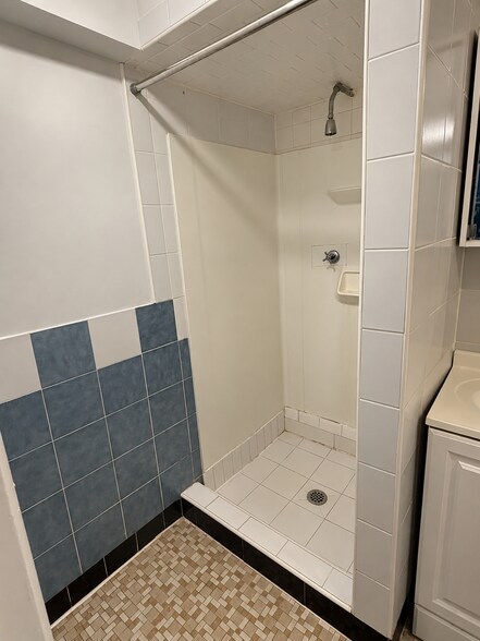 More Photos Of 237 E 12th St, New York Apartments For Lease
