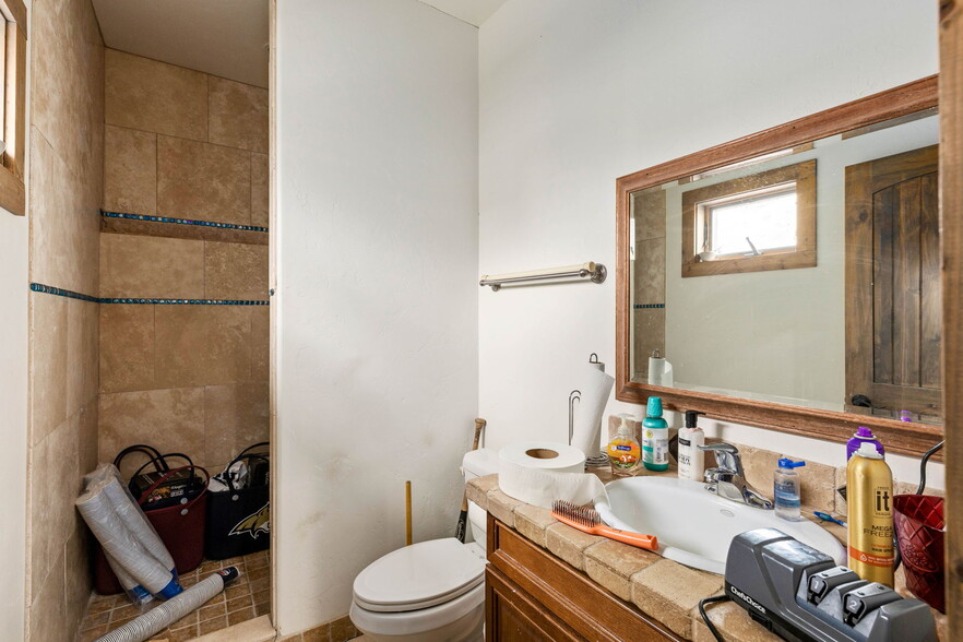 More Photos Of 5100-N Star Blvd, Great Falls Storefront Retail Office For Sale